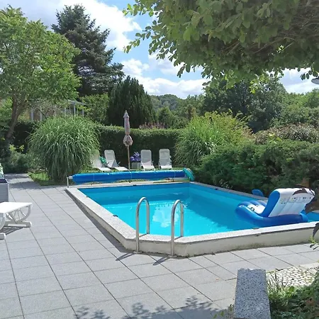 Casa vacanze Idyllischer Ferienbungalow In Ruhiger Lage Mit Pool Und Grossen Garten Rastenberg