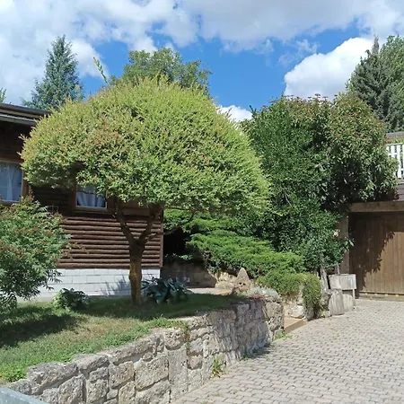 Casa vacanze Idyllischer Ferienbungalow In Ruhiger Lage Mit Pool Und Grossen Garten Rastenberg